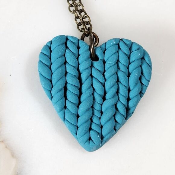 NWOT Heart Turquoise Pendant Necklace - Picture 1 of 3
